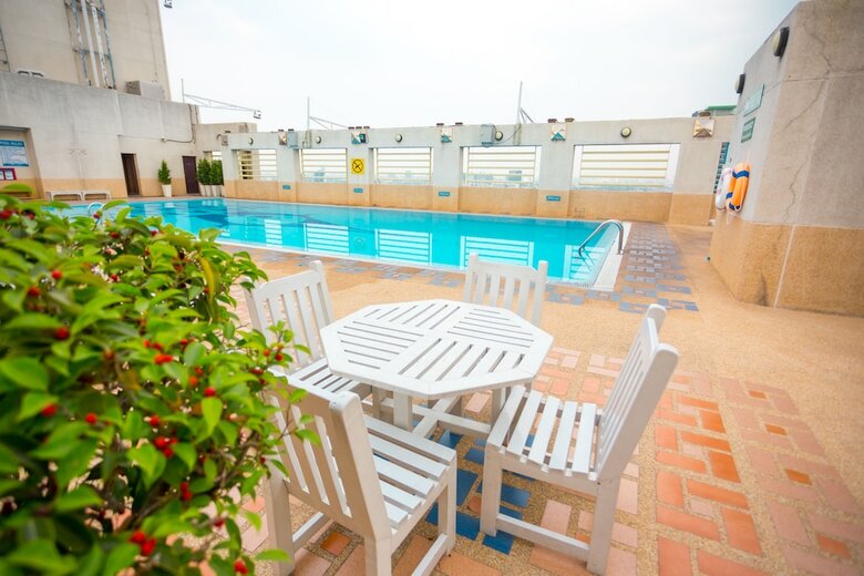Grand Tower Inn Rama VI Hotel