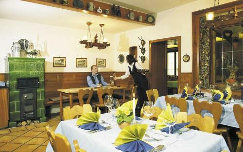 Hostal Gasthaus Merkel Hotel