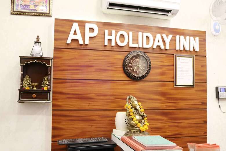 Hotel Ap Holiday Inn
