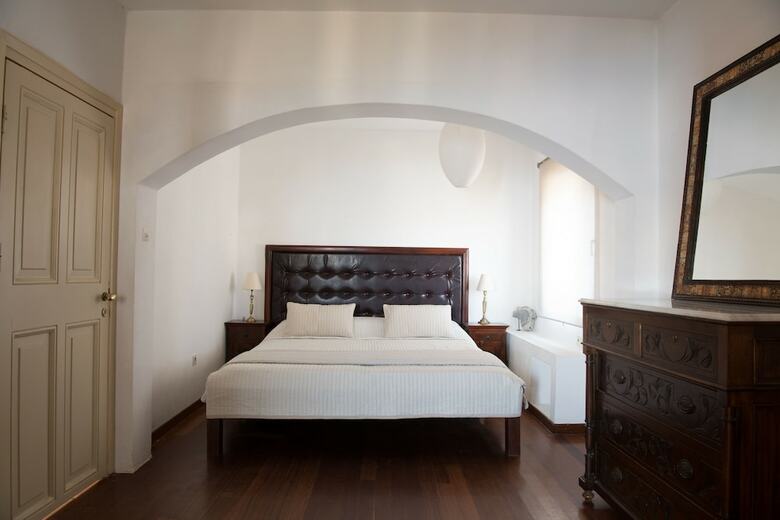 Phoebus Residence