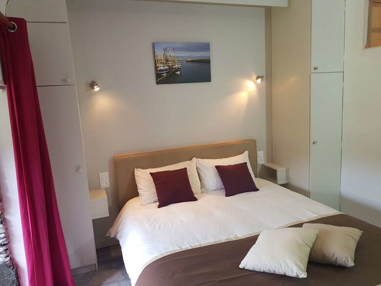 Hotel Brb - Chambres D'h�tes Abbaye Bon Repos