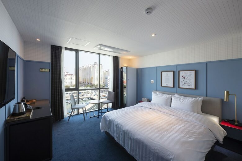 Hotel Sinho Brown-dot