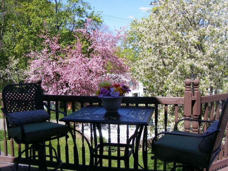 Lake Valley Legends B&B