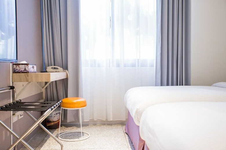 Rainbow Hotel