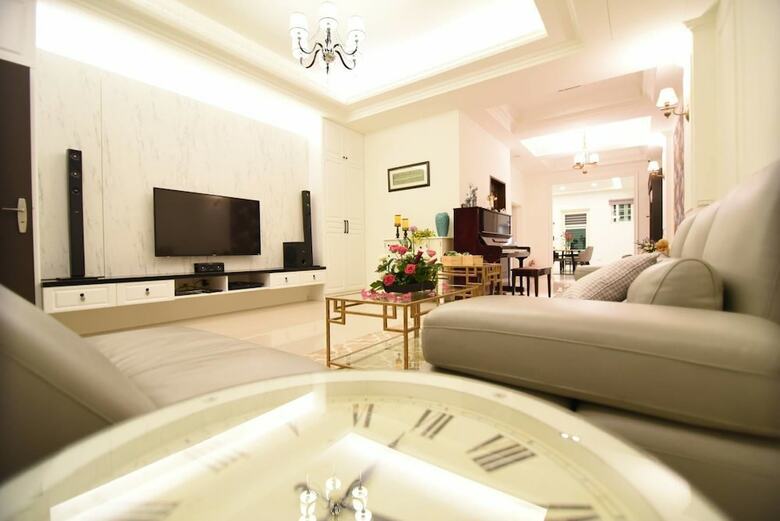 Shu Shen Praise B&B