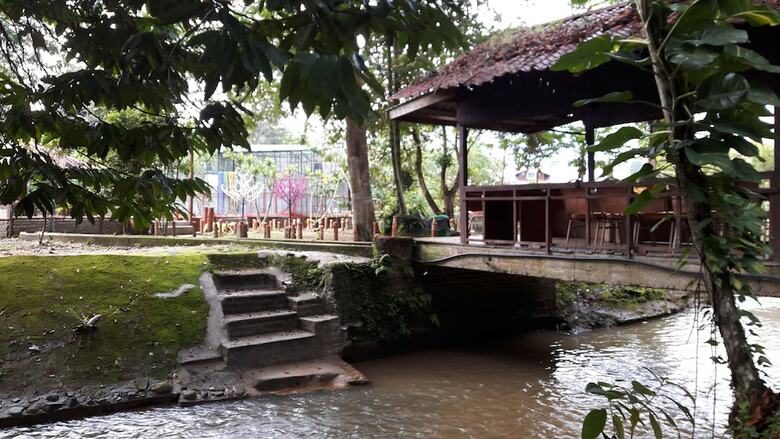 Hotel Kampung Janda Baik