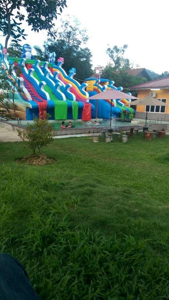 Hotel Kampung Janda Baik