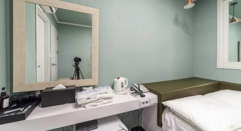 Inn Hotel