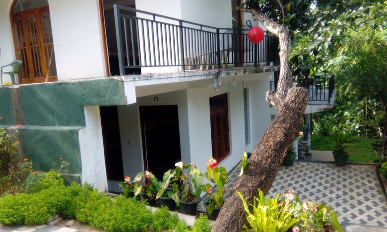 Hotel Miracle Villa