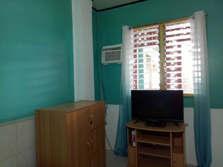 Hotel Smallfry's Beach Resort