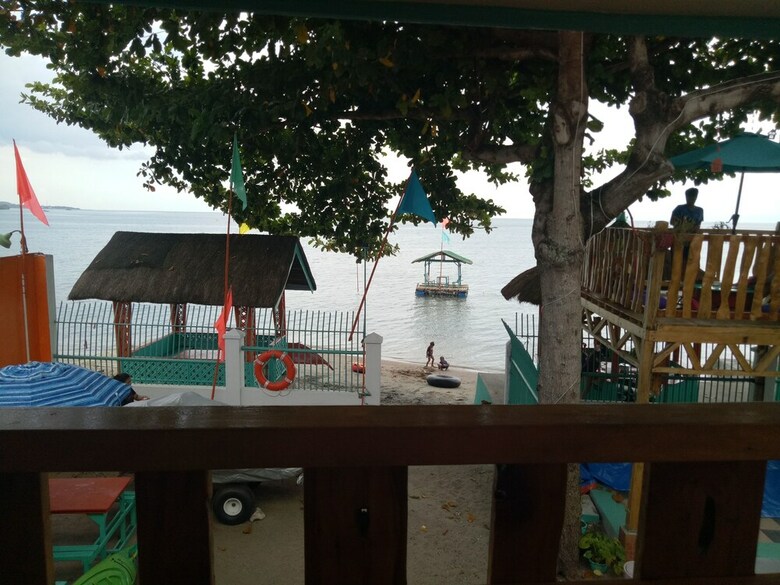Hotel Smallfry's Beach Resort