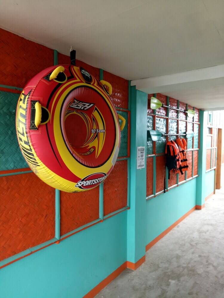 Hotel Smallfry's Beach Resort