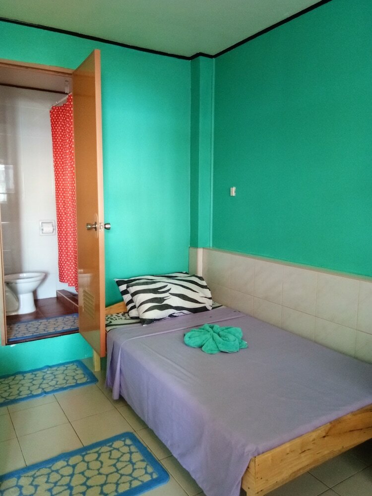 Hotel Smallfry's Beach Resort