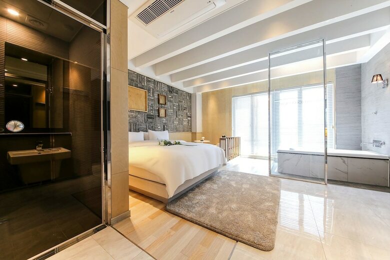 Hotel Yeogiuhtte Seodaegu