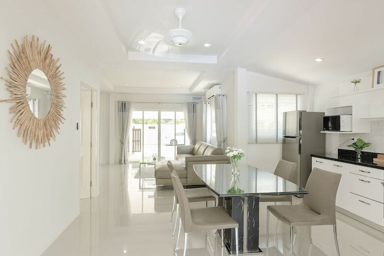 Baanpromphun Pool Villa By Bv