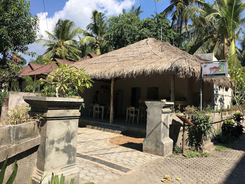 Bed & Breakfast Coconut Village Guest House
