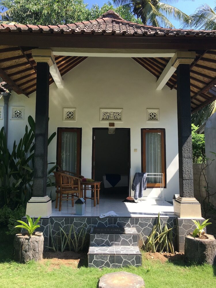 Bed & Breakfast Coconut Village Guest House