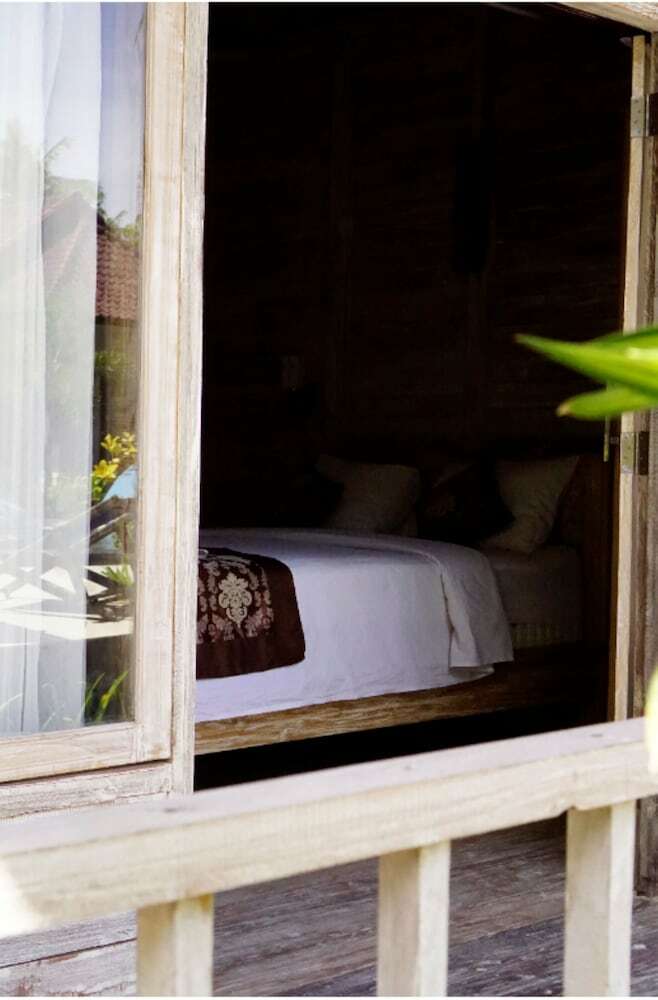 Bed & Breakfast Coconut Village Guest House