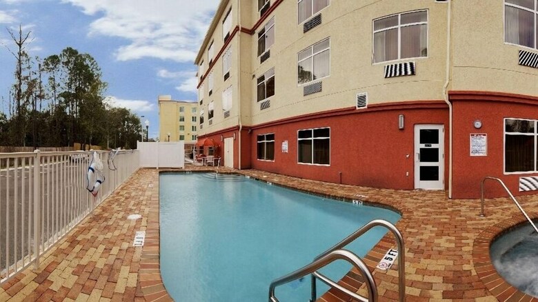 Hotel Best Western Plus Cecil Field Inn & Suites