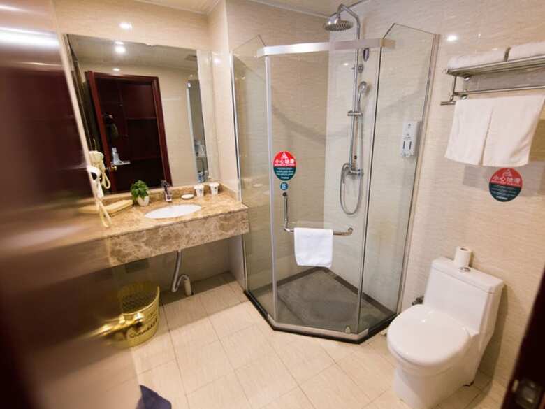 Greentree Inn Guangde County Zhongyang Lecheng Hotel