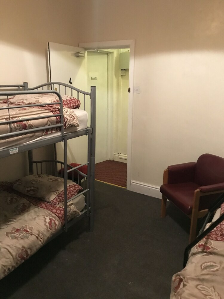 Hotel The Merlin