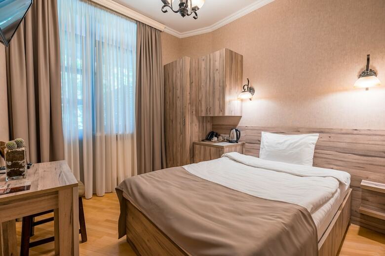 Hotel Imperial House