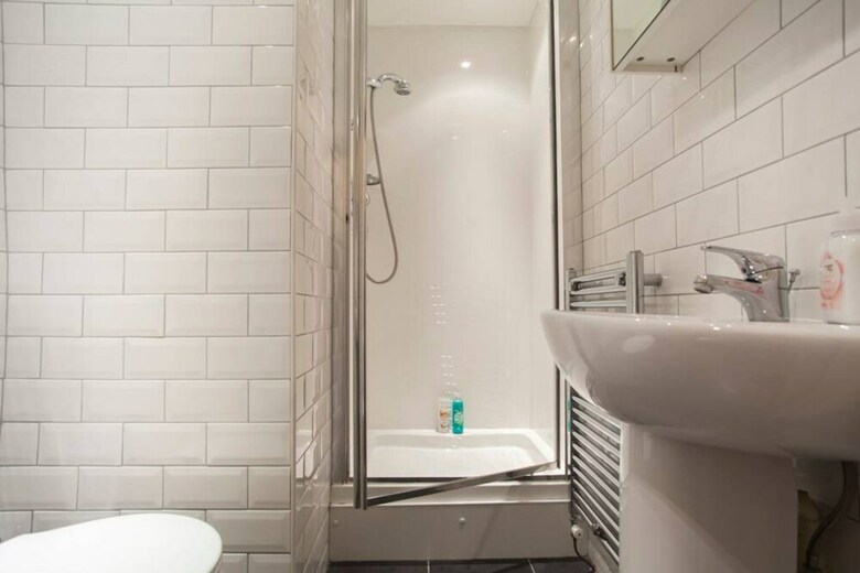 1 Bedroom Apartment Near New Town