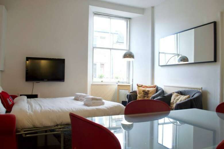 Apartamentos 2 Bedroom Flat Near Edinburgh City Centre