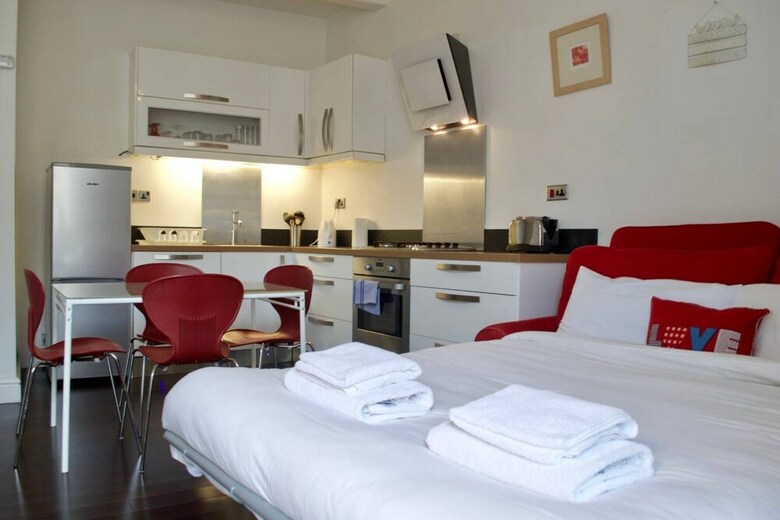 Apartamentos 2 Bedroom Flat Near Edinburgh City Centre