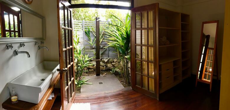 Blue Dream Antigua B&B
