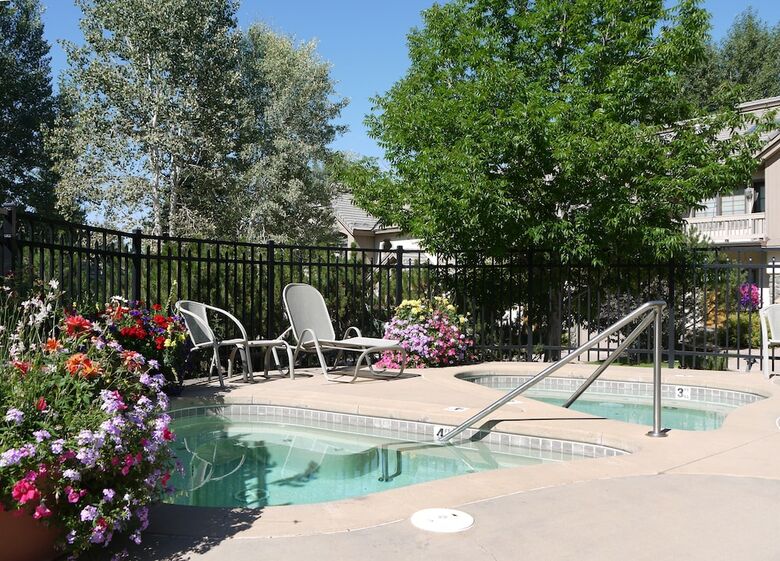 Ironwood Townhomes By Steamboat Resorts