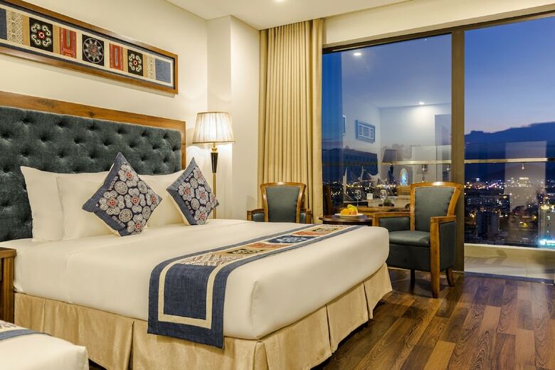 Balcona Hotel Da Nang