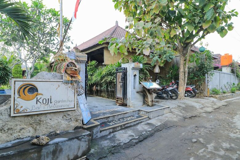 Bed & Breakfast Koji Garden Huts