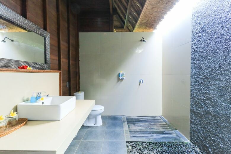 Bed & Breakfast Koji Garden Huts