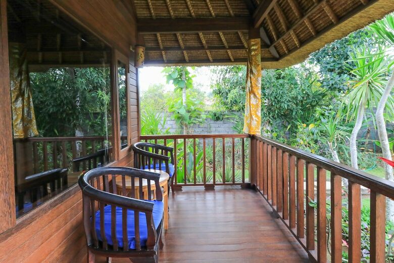 Bed & Breakfast Koji Garden Huts