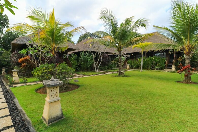 Bed & Breakfast Koji Garden Huts