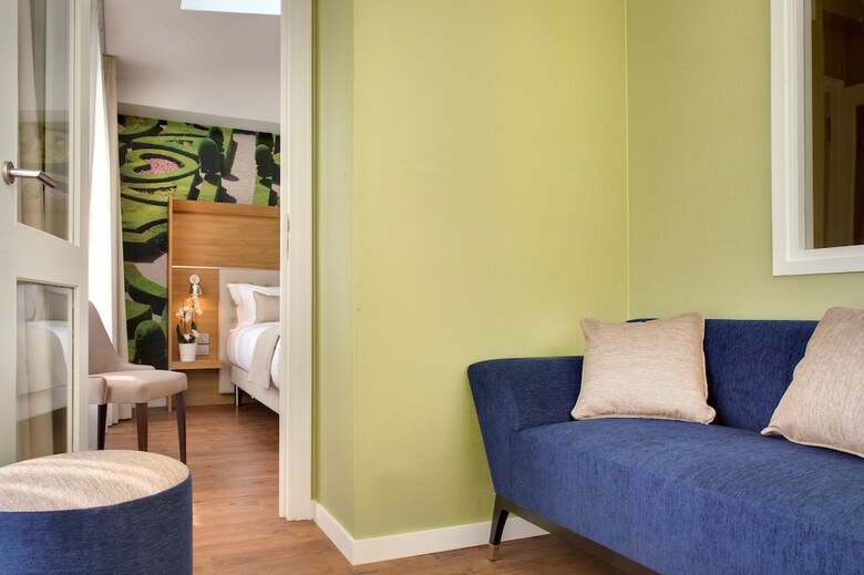 Les Jardins De Mademoiselle Hotel & Spa