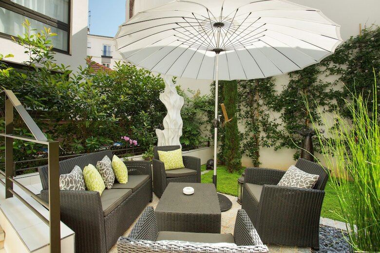 Les Jardins De Mademoiselle Hotel & Spa