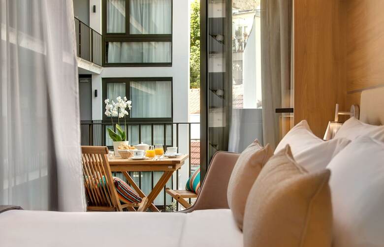Les Jardins De Mademoiselle Hotel & Spa