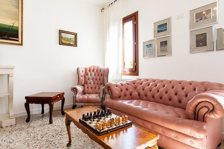 Prince Apartments