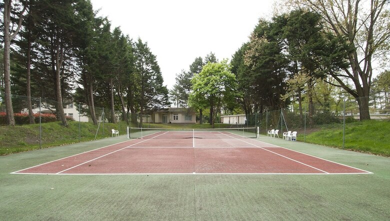 Le Manoir Hotel