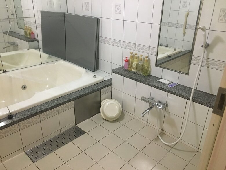 Hotel Two-way - Adults Only
