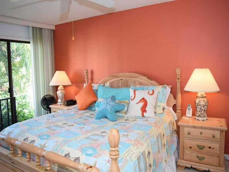 Waters Edge 102 N