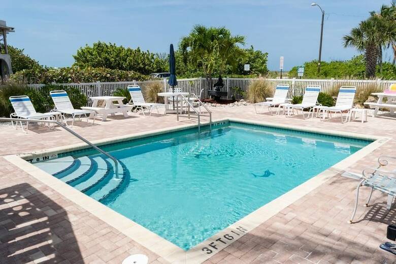Am Beach Place Unit 3