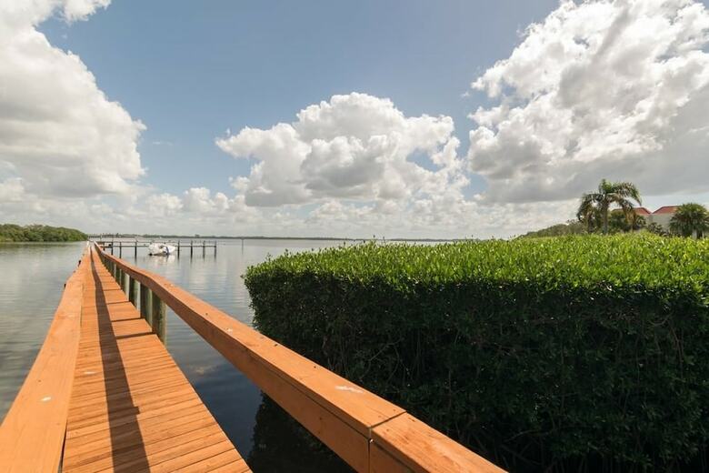 Sunbow Bay 308
