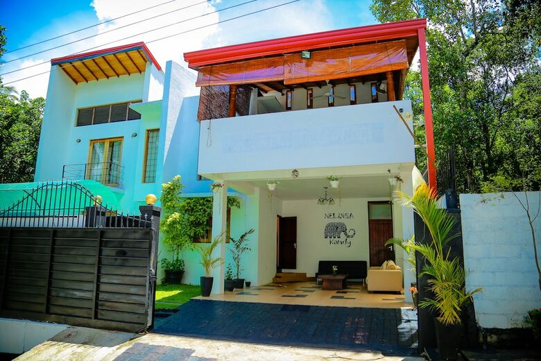Hotel Nelinsa Kandy