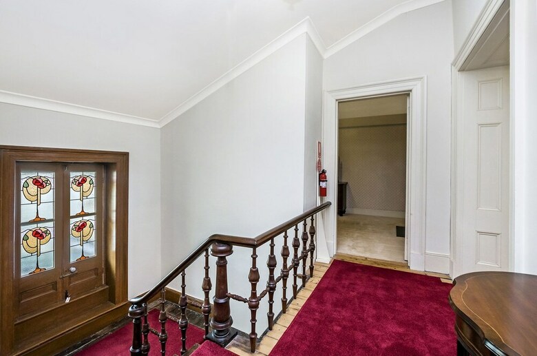 Talara Manor