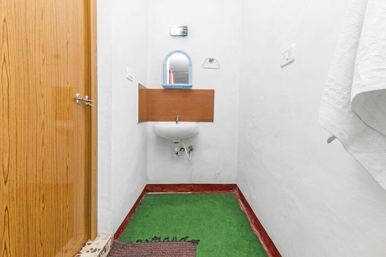 Hotel Guesthouser 1 Br Guest House 2140