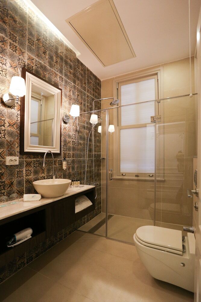 Fuga Hotel Constantinidis