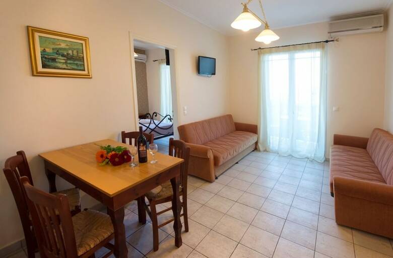 Aparthotel Kastro Maistro